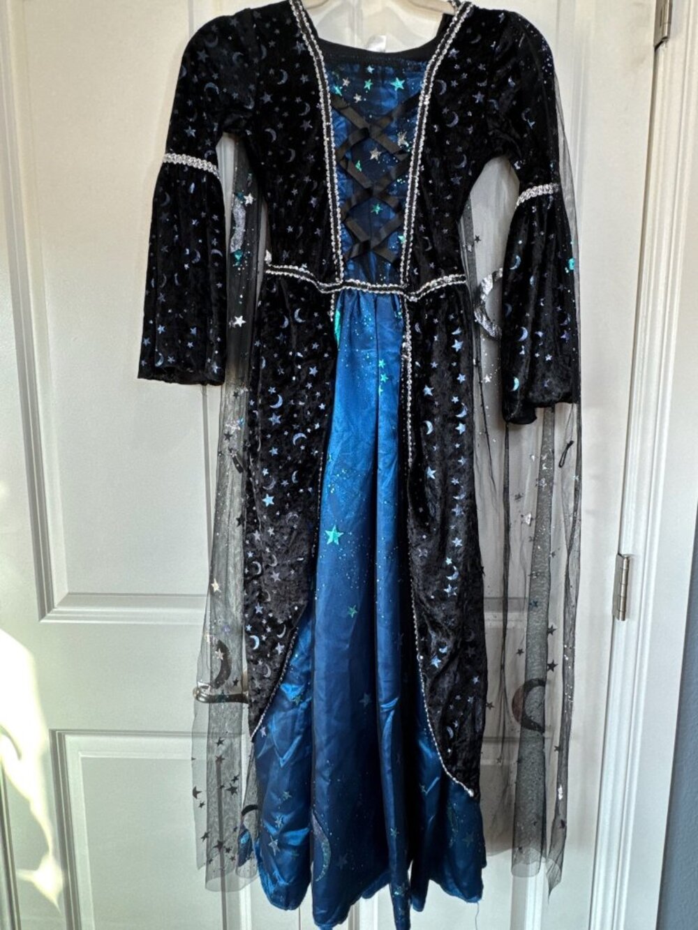 Kids Medium Spirit Witch Costume With Hood & Starry Moon Pattern Black & Blue Dr